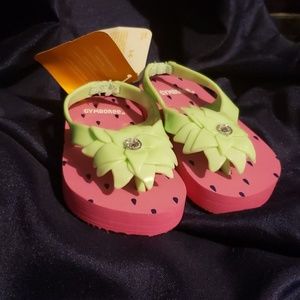 Girls sandals